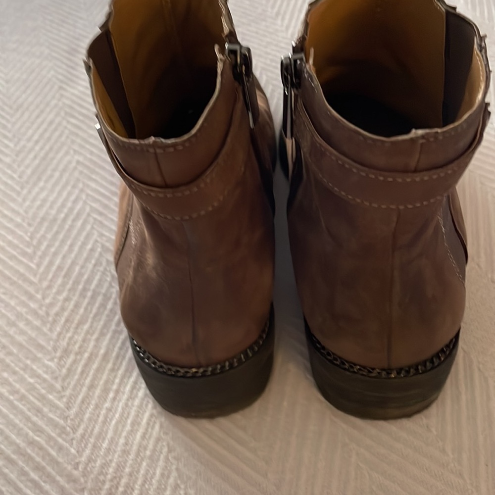 Woman’s Ankle Boots - Picture 2 of 5
